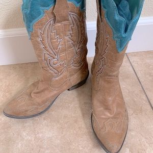 Cowboy Boots turquoise and tan